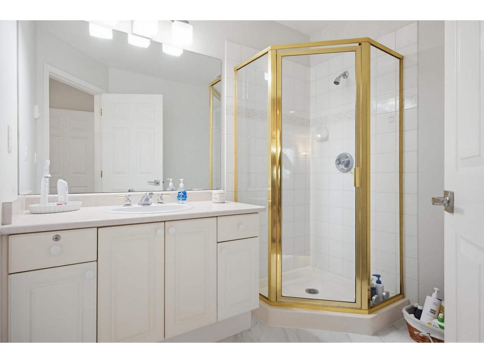 54 16318 82 AVENUE, Surrey