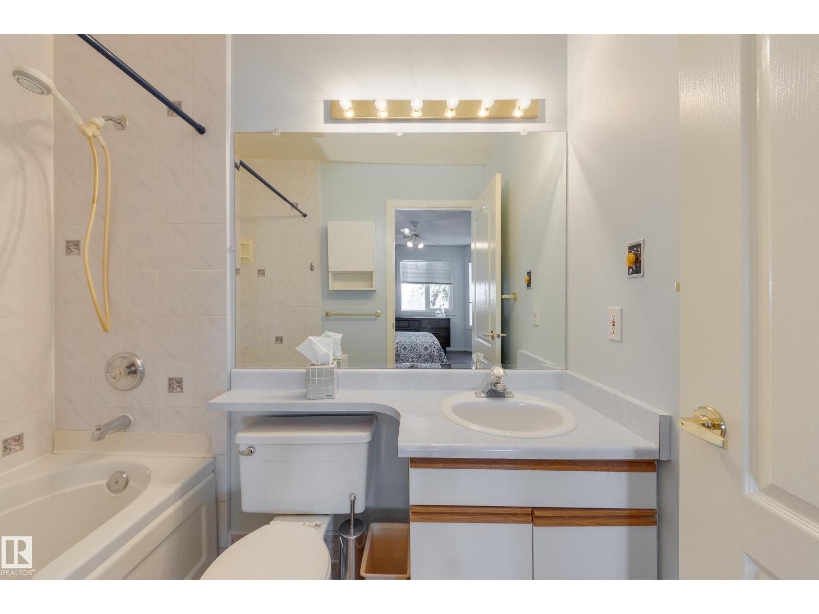 #402 10610 76 ST NW - 18
