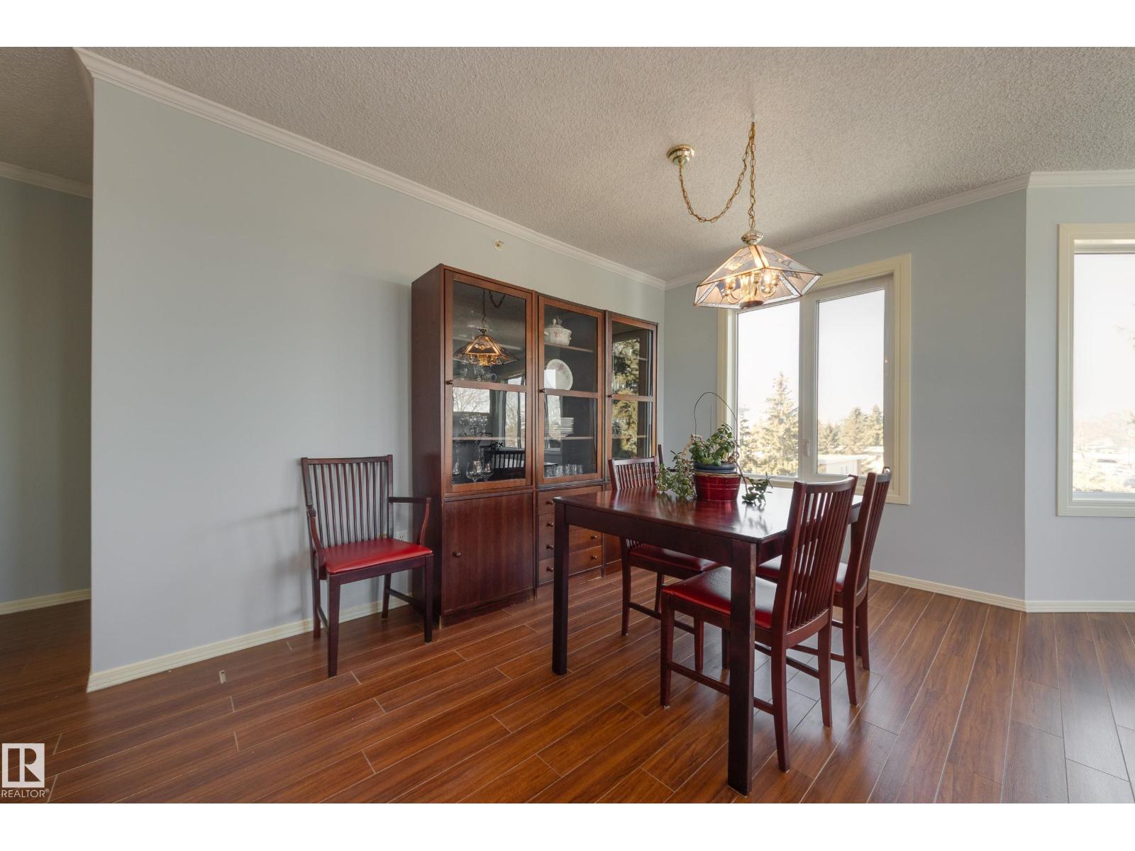 #402 10610 76 ST NW - 6