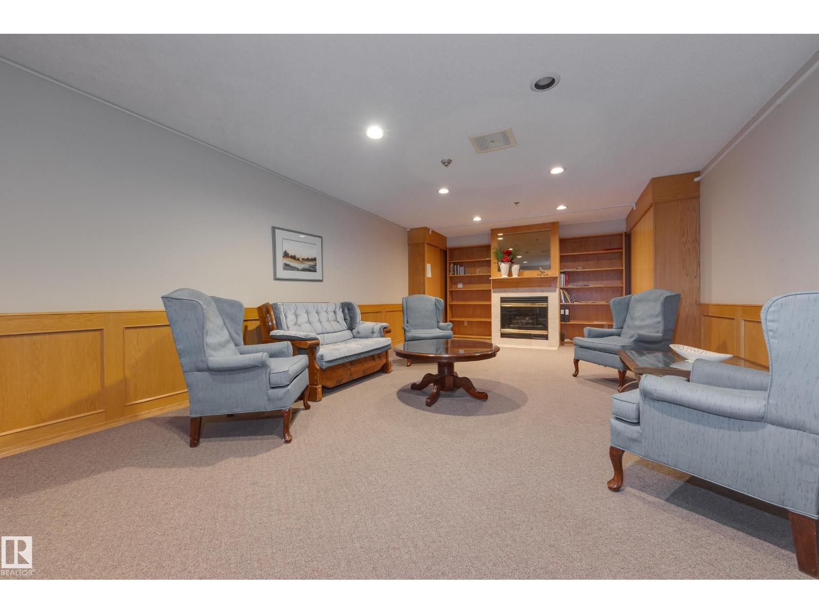 #402 10610 76 ST NW - 24