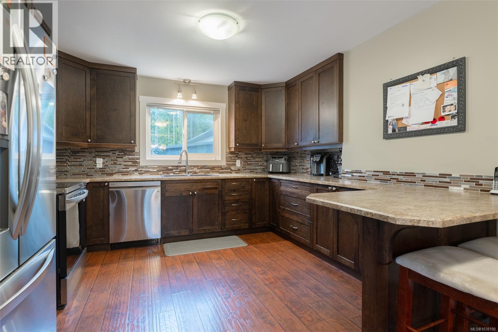 10115 South Dr, Port Alberni