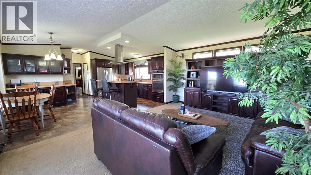 592061B Highway 658 — photo 18