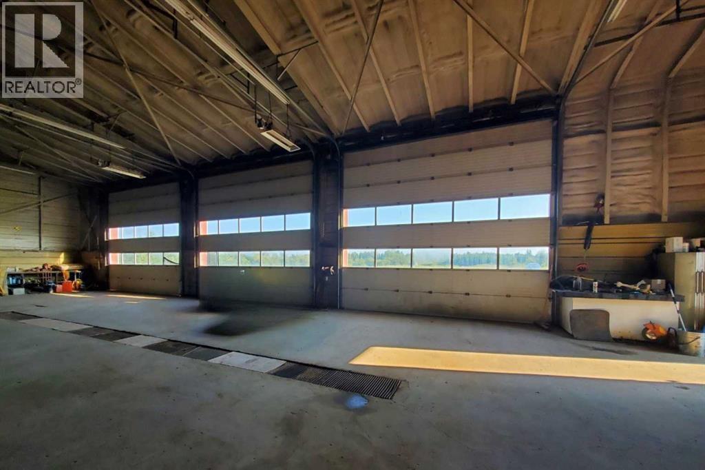 592061B Highway 658 — photo 12