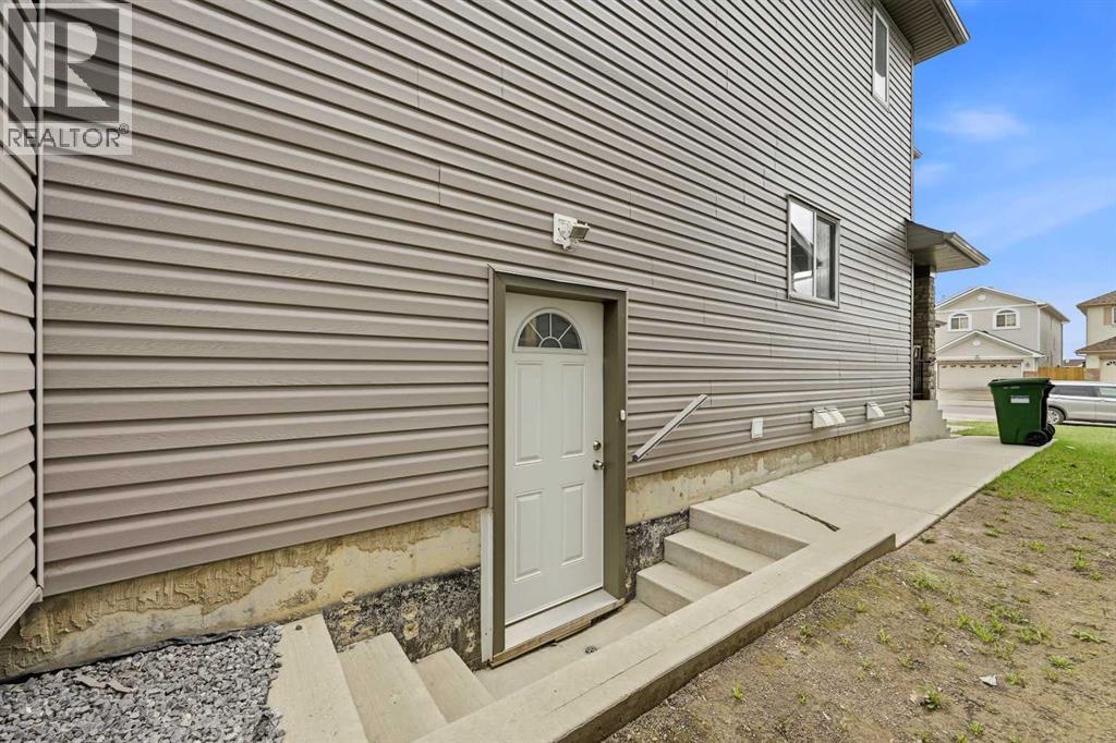 61 Saddleland Drive NE - 46