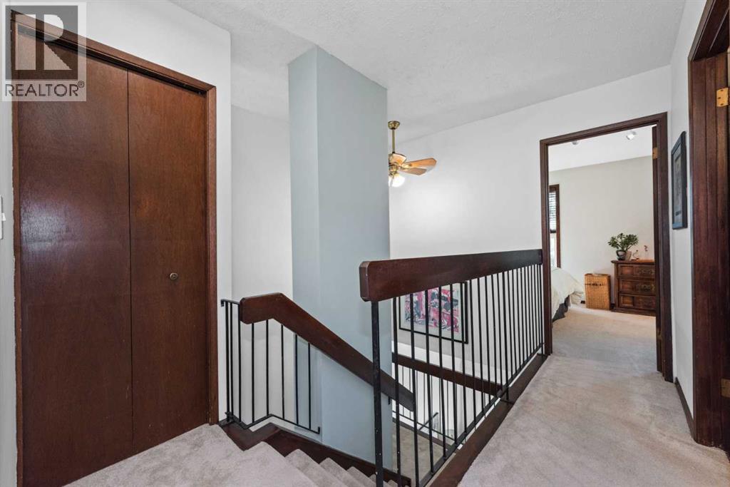 #49 27 Silver Springs Drive NW - 15