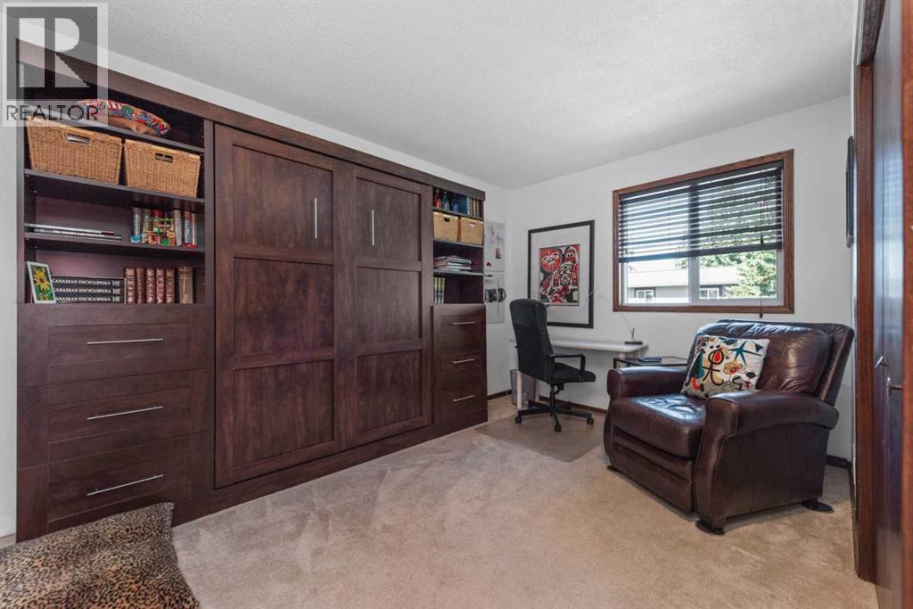 #49 27 Silver Springs Drive NW - 21