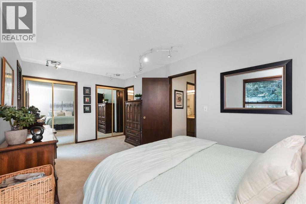 #49 27 Silver Springs Drive NW - 18