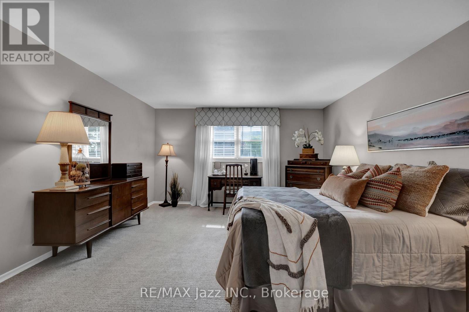 961 SWISS HEIGHTS - 22