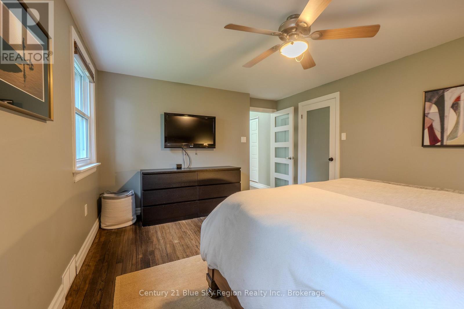 1052 COPELAND STREET - 15