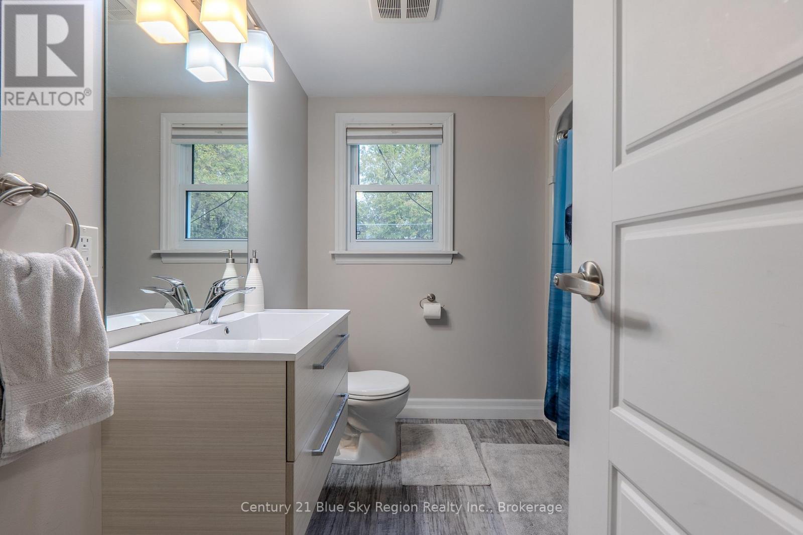 1052 COPELAND STREET - 16