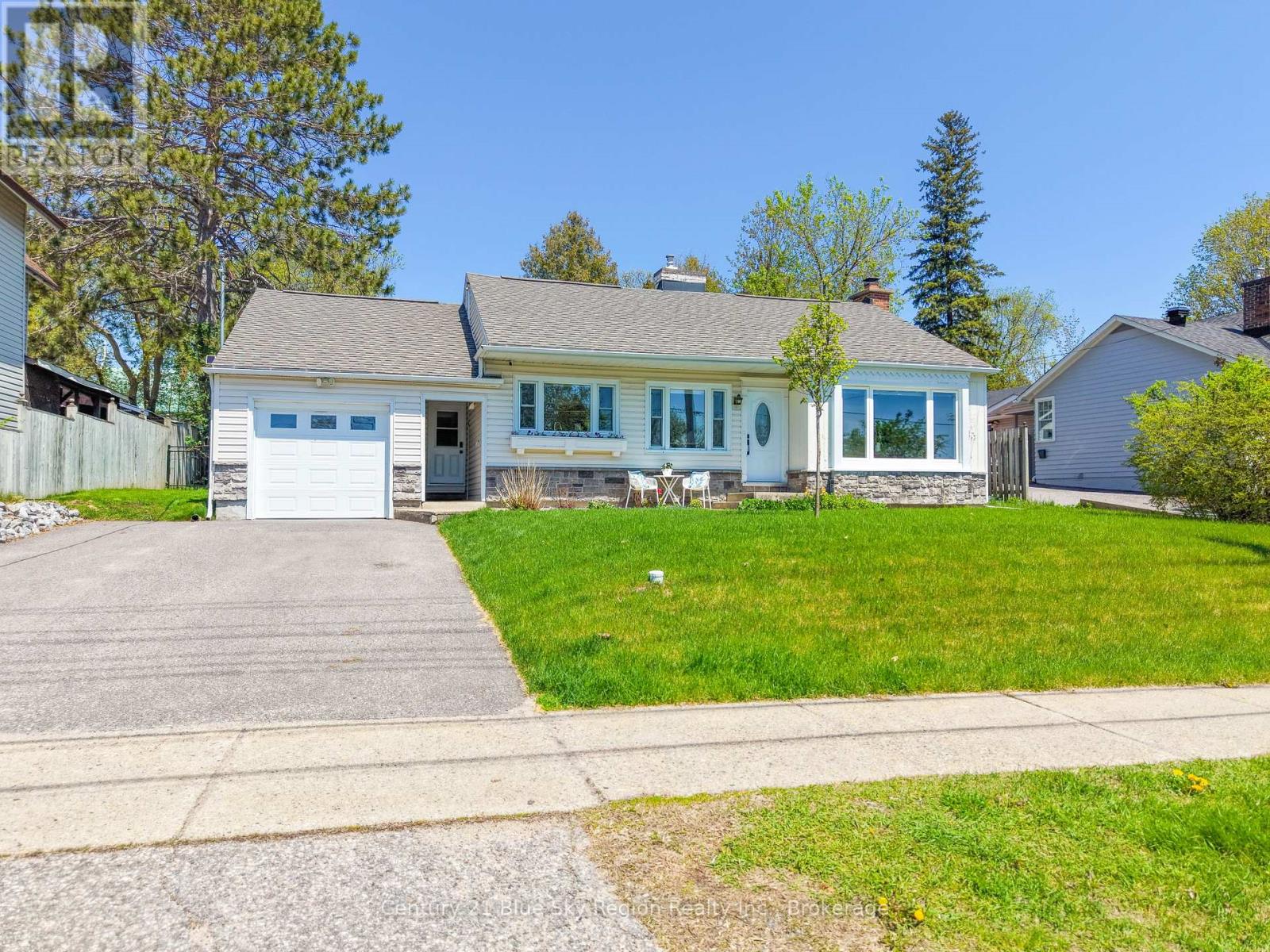 1052 COPELAND STREET - Image 2