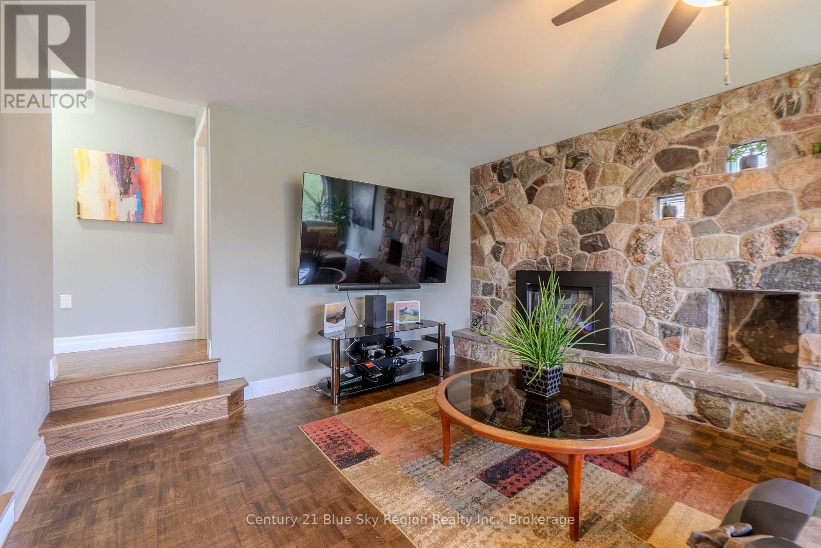 1052 COPELAND STREET - 9