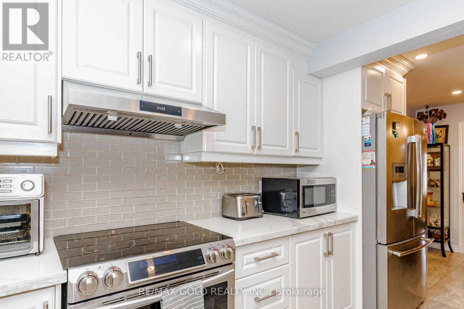 103 VIVIANS CRESCENT - 13