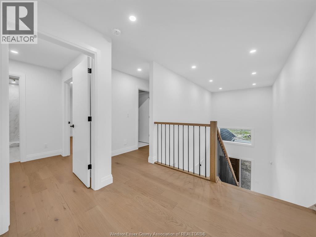 660 LINDEN - 27