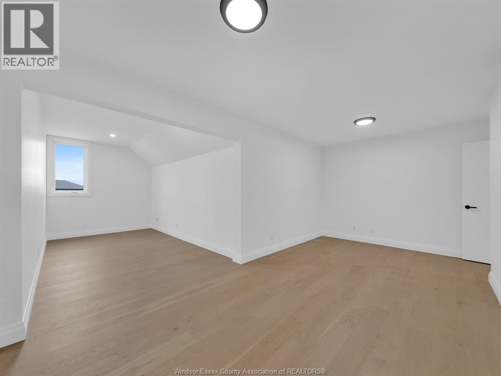 660 LINDEN - 37