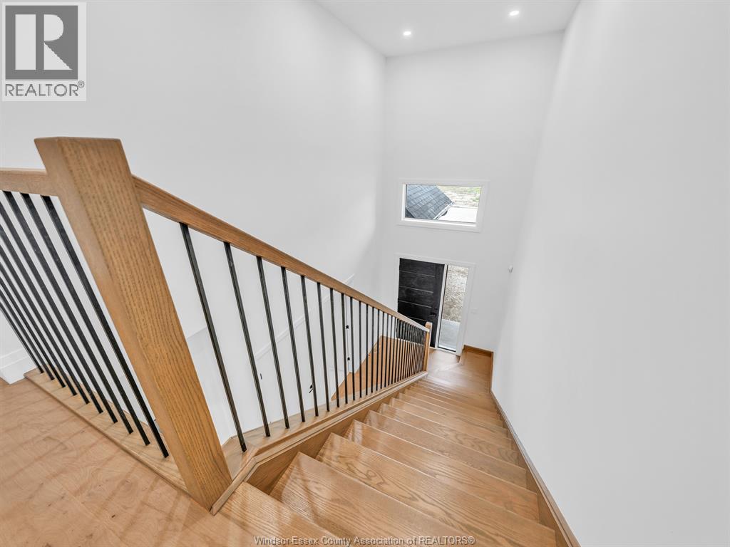 660 LINDEN - 26