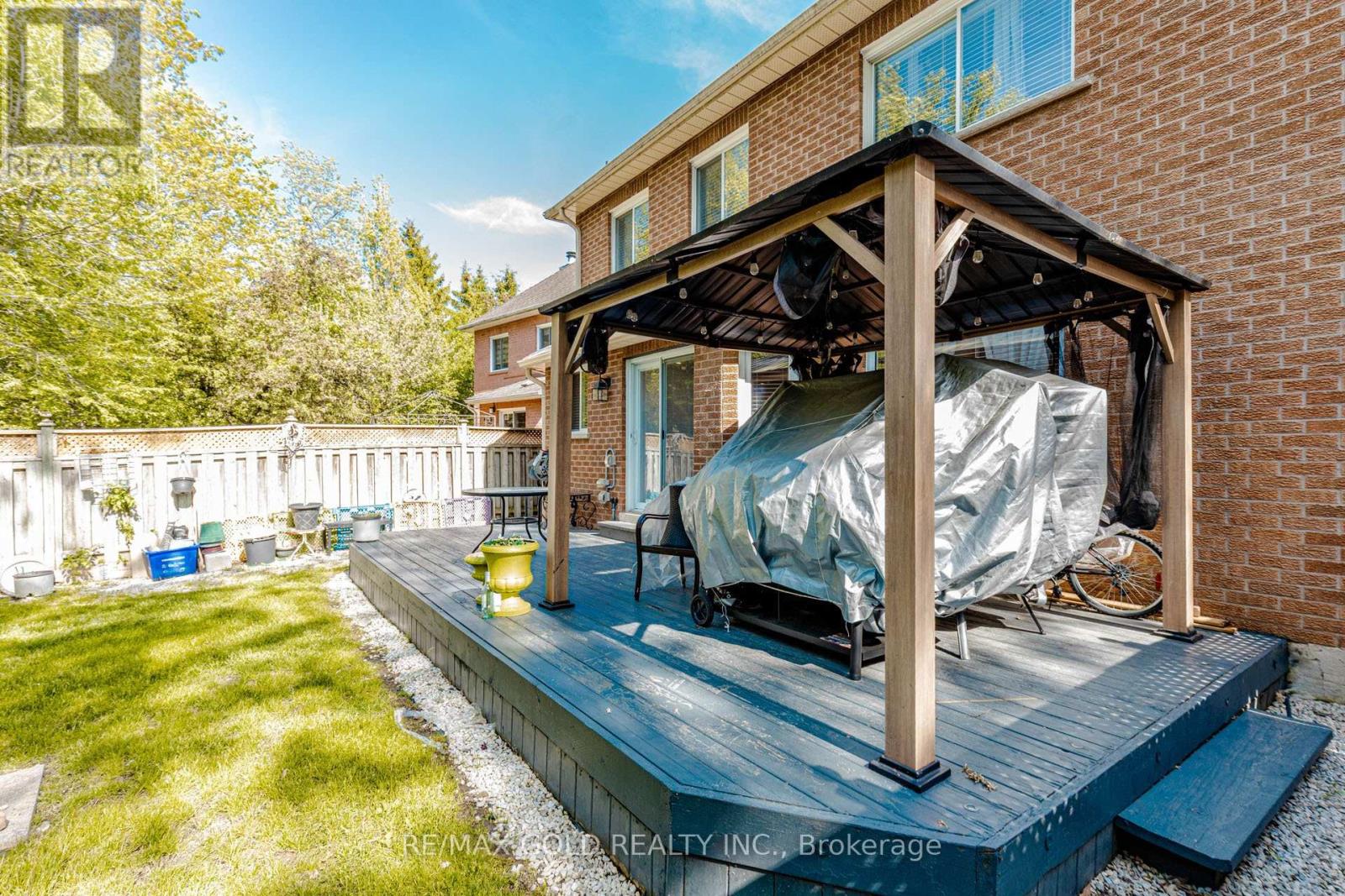 103 VIVIANS CRESCENT - 44