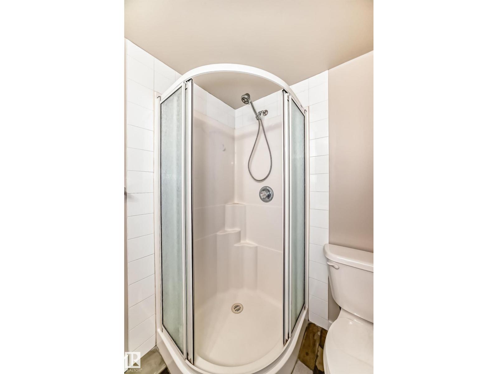 #215 10951 124 ST NW - 24