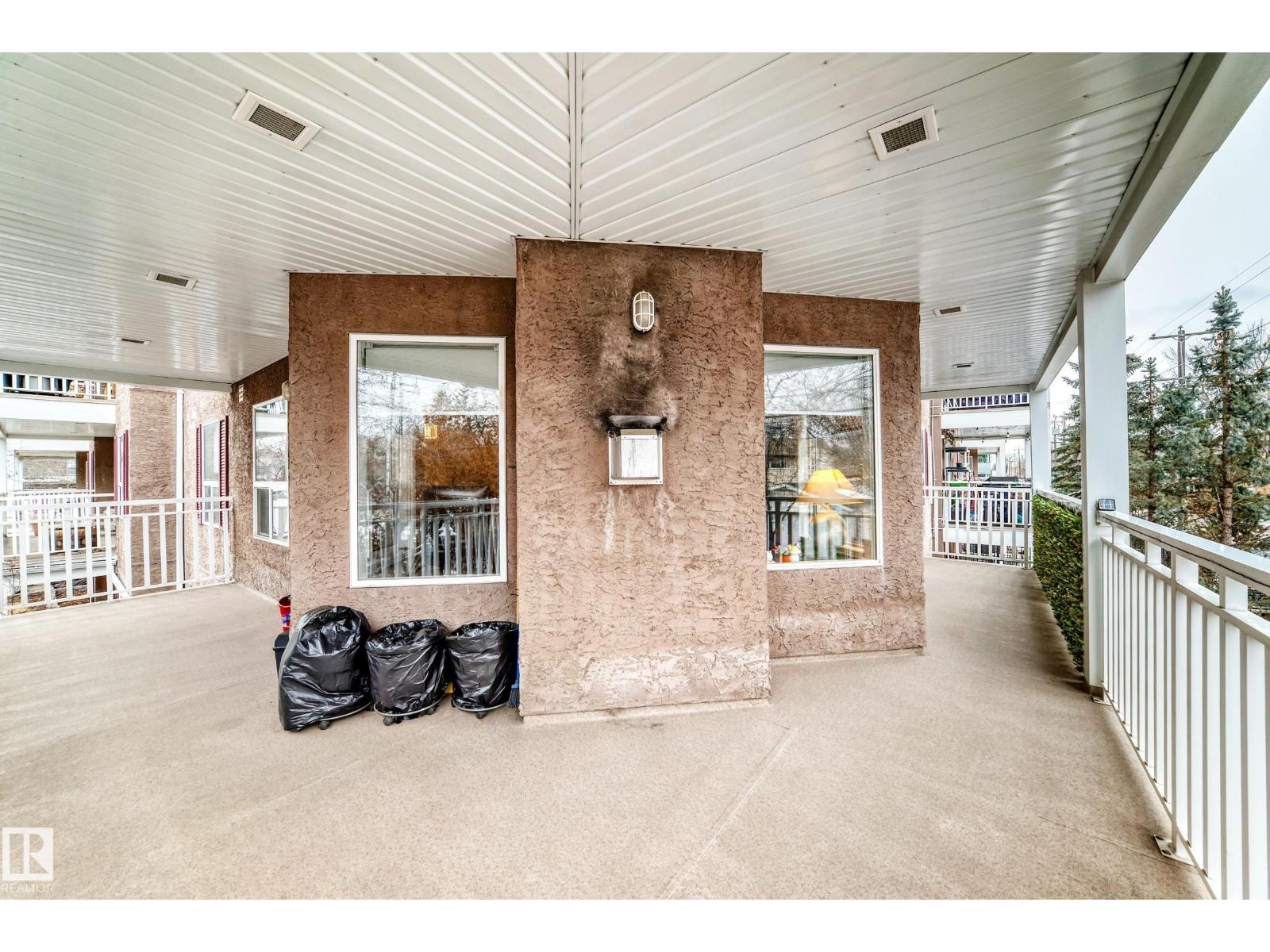 #215 10951 124 ST NW - 28