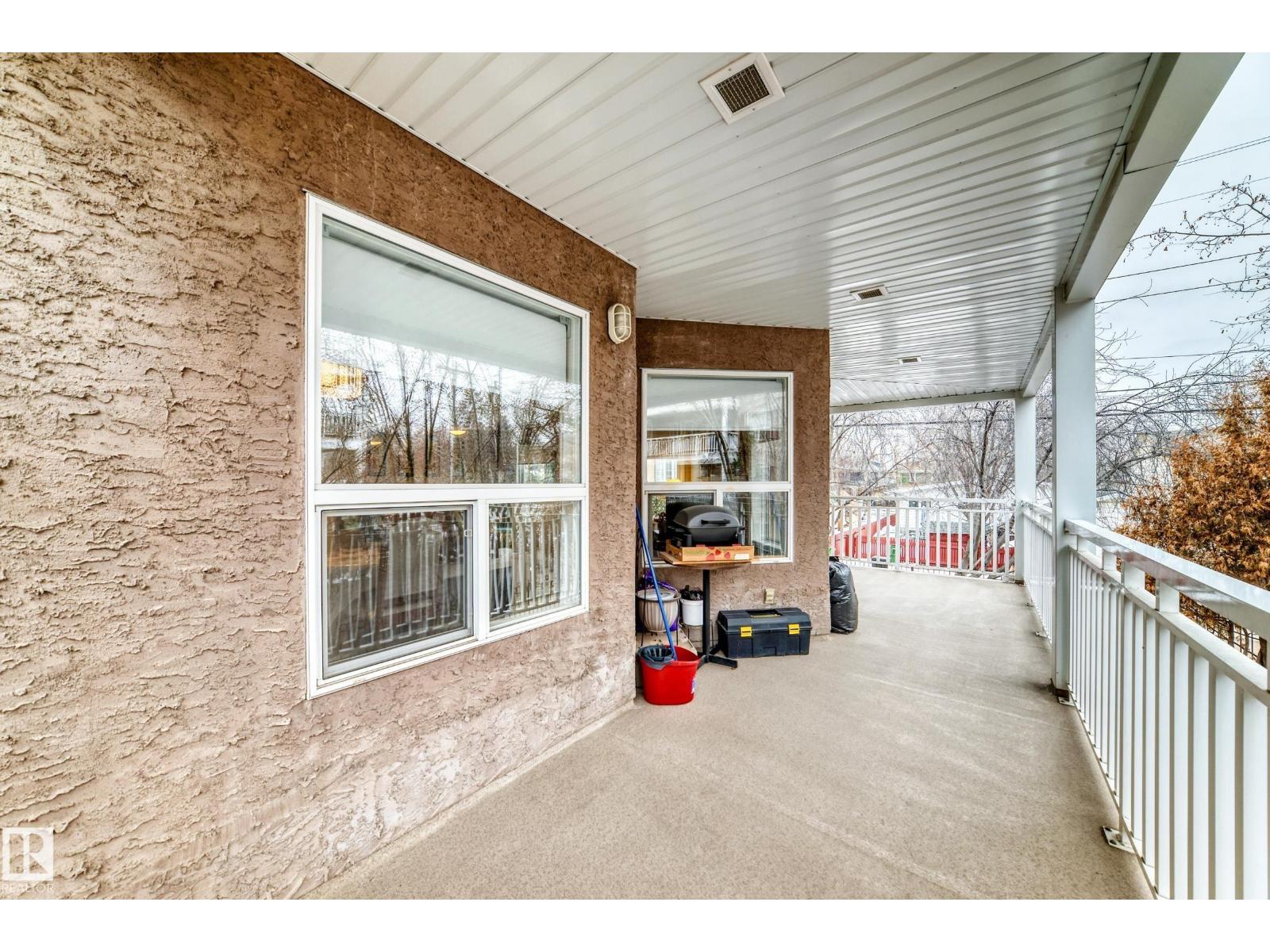 #215 10951 124 ST NW - 29