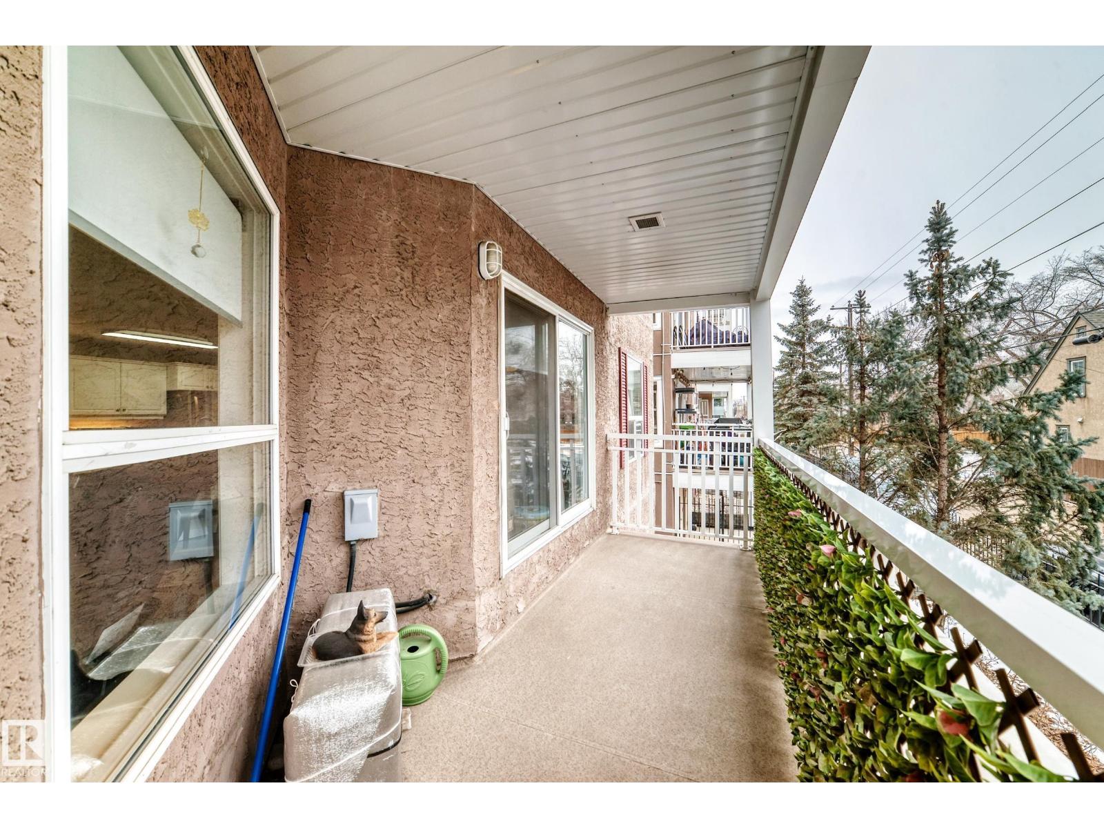 #215 10951 124 ST NW - 31