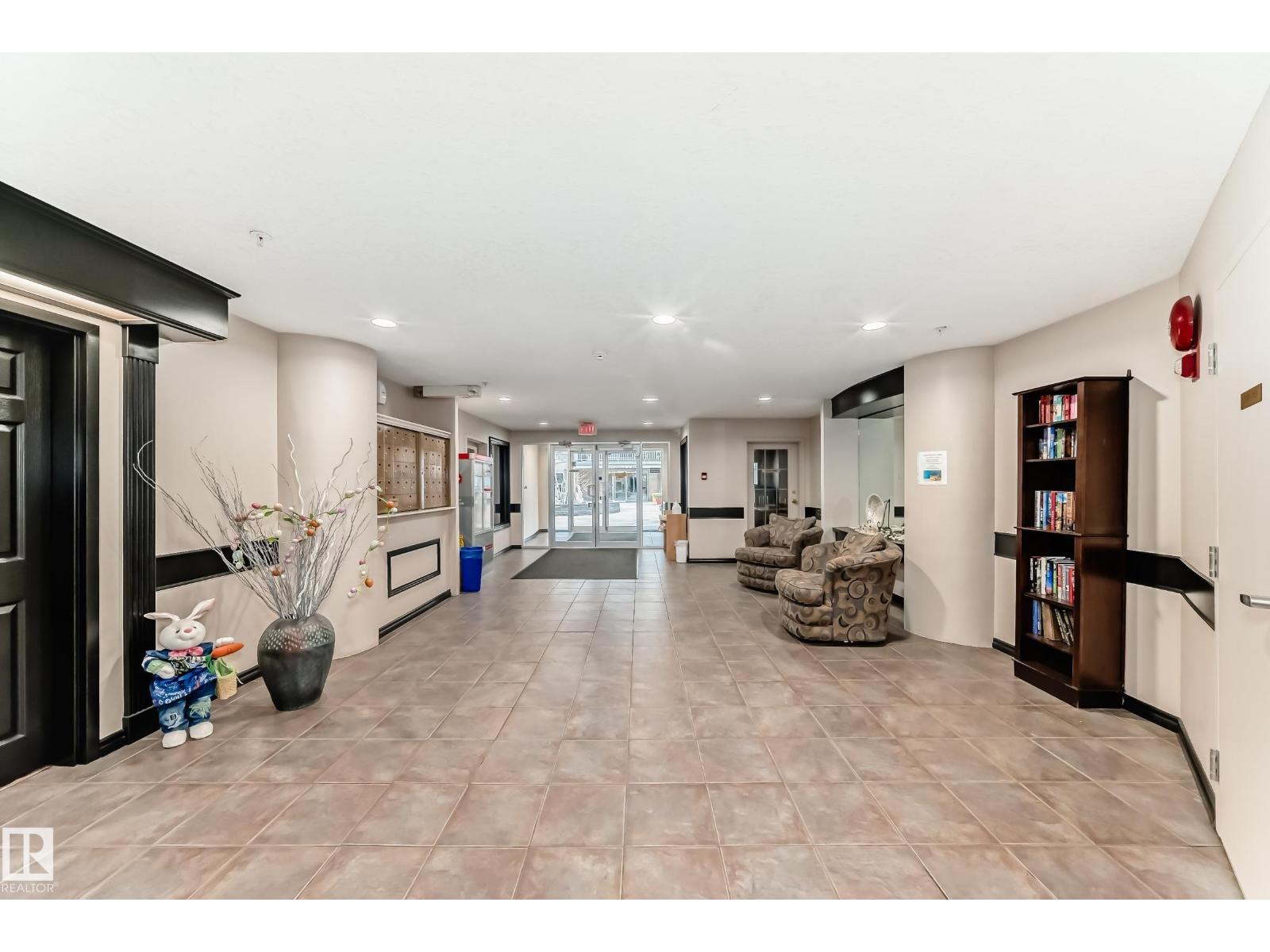 #215 10951 124 ST NW - 36