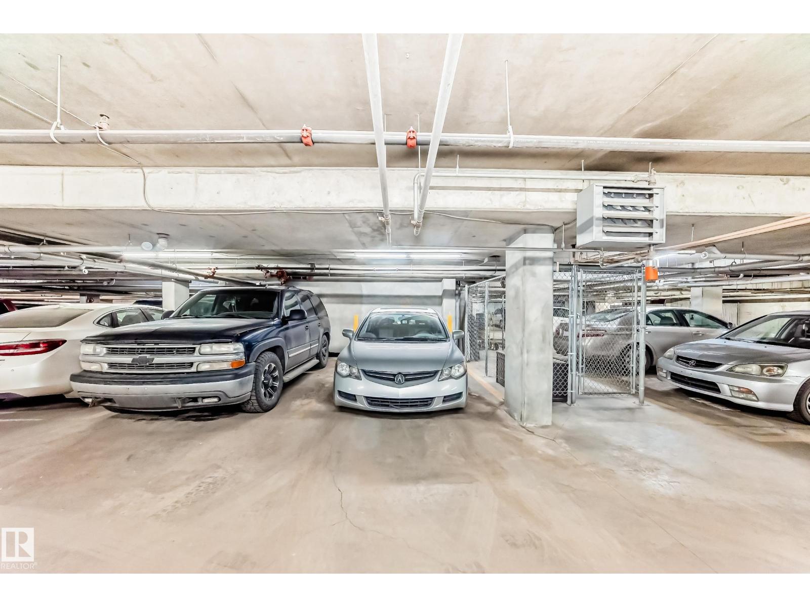 #215 10951 124 ST NW - 38