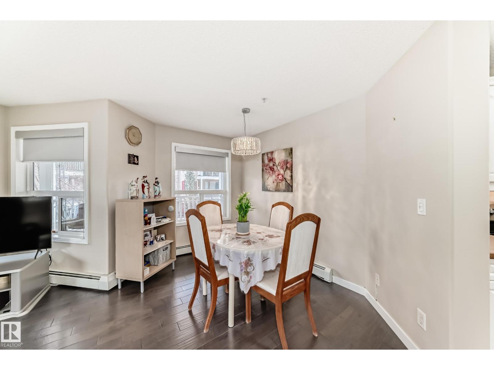 #215 10951 124 ST NW - 8