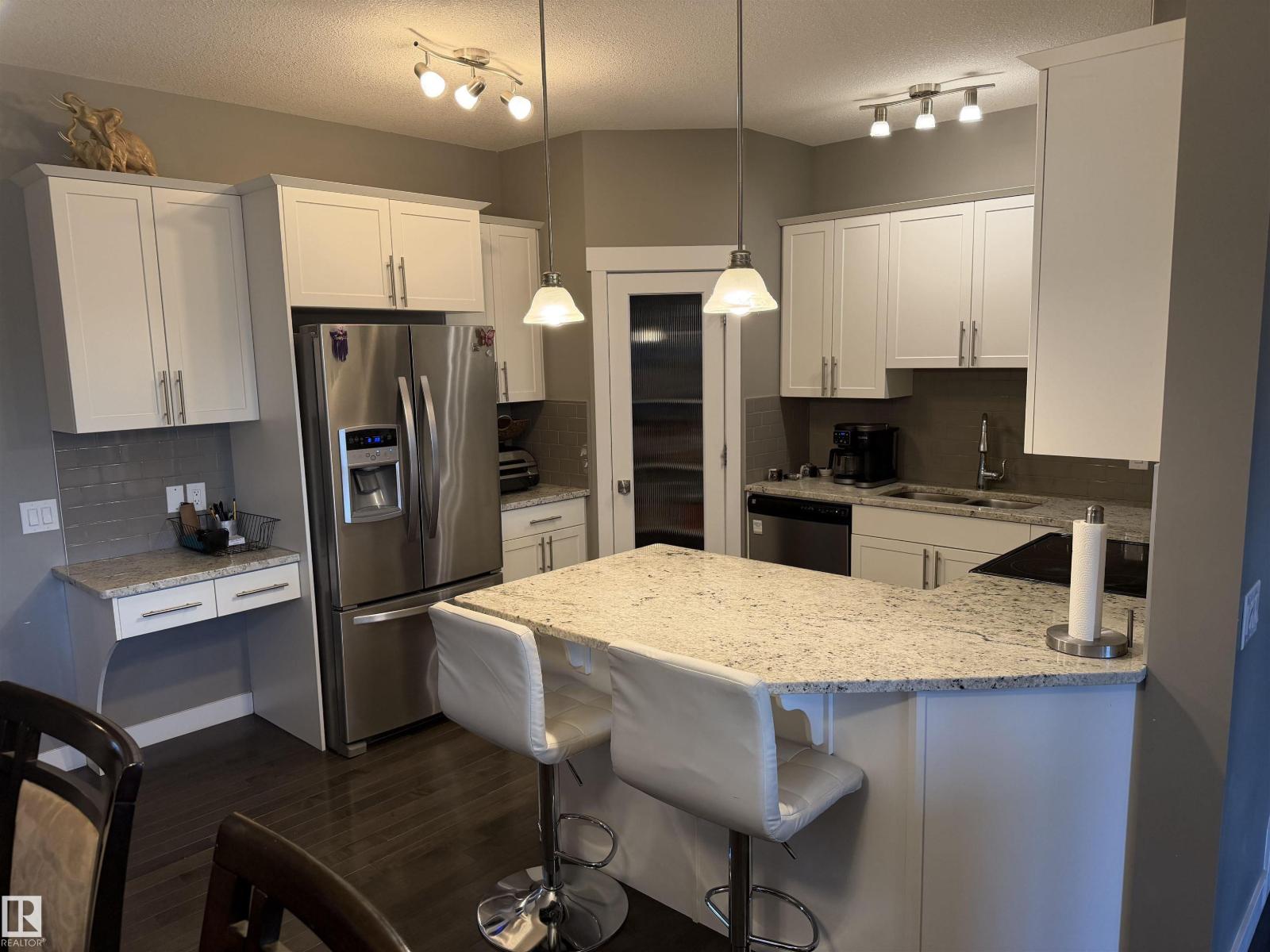 7028 174 AV NW - Image 3