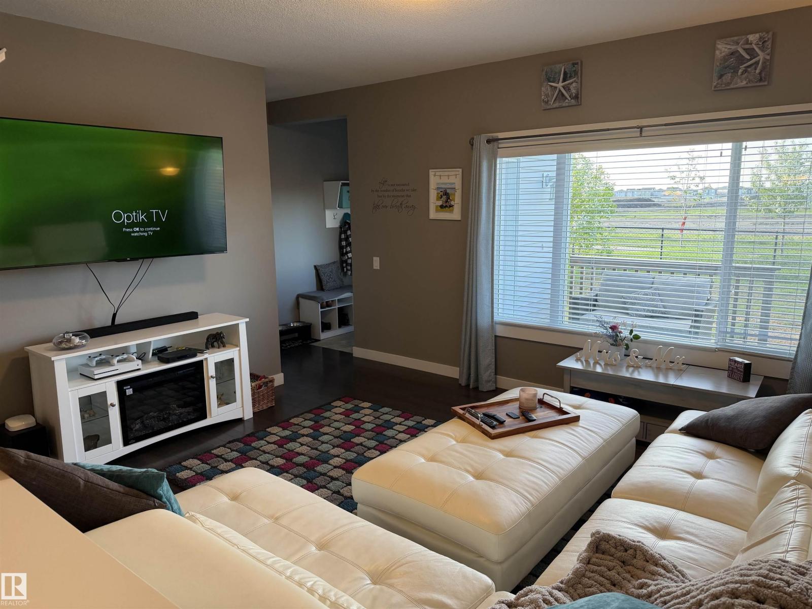 7028 174 AV NW - 5