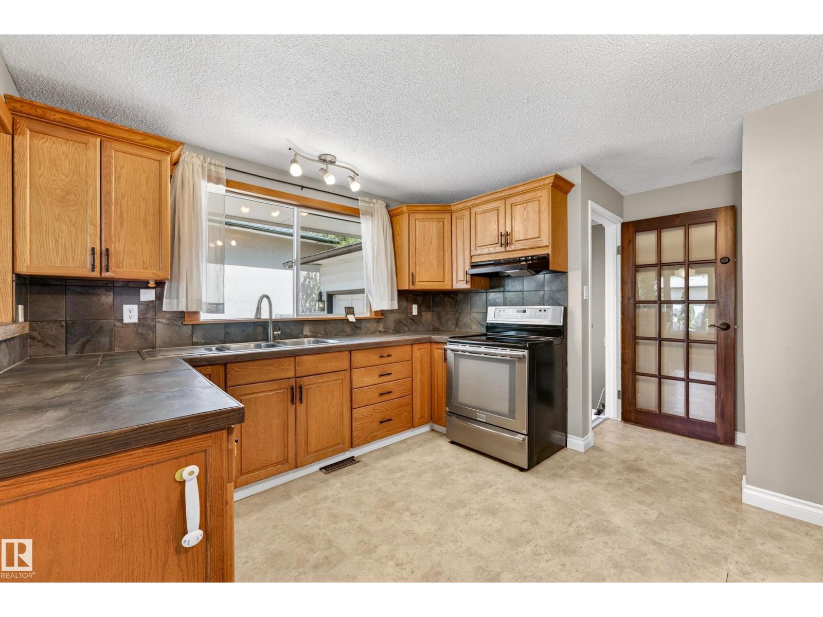 1017 McDermid DR - 21
