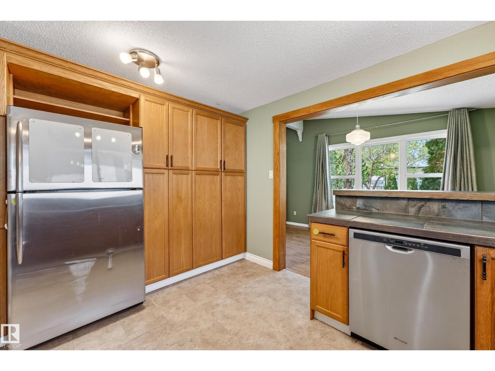 1017 McDermid DR - 22