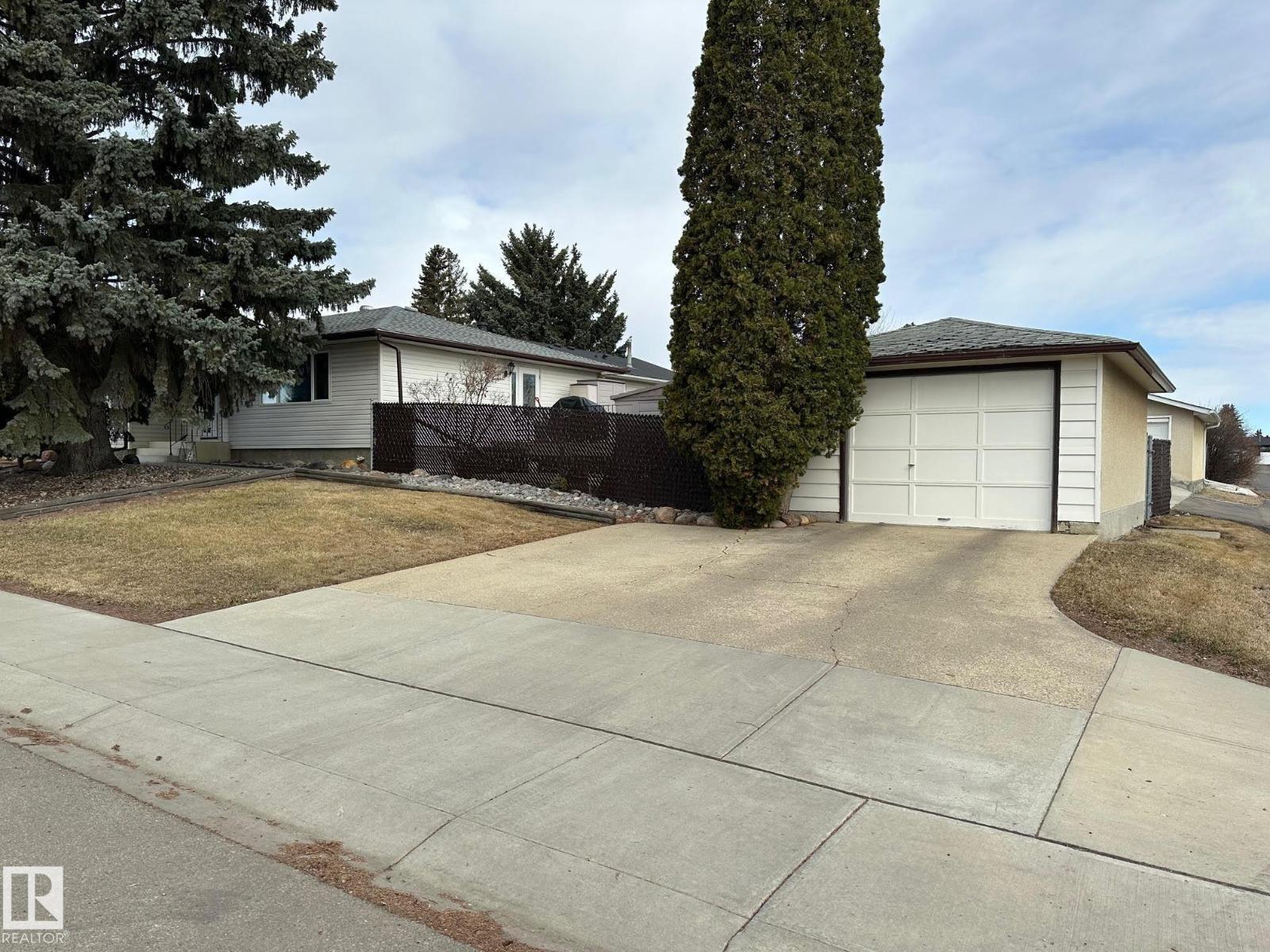 7916 150 AV NW - Image 3