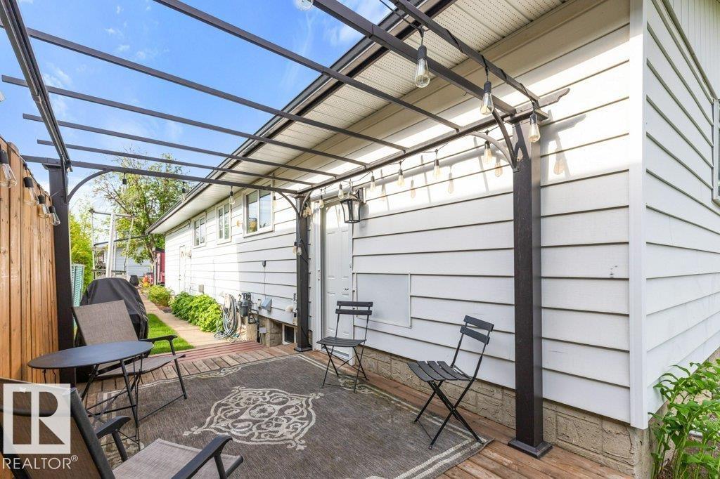 8723 68A ST NW - 33