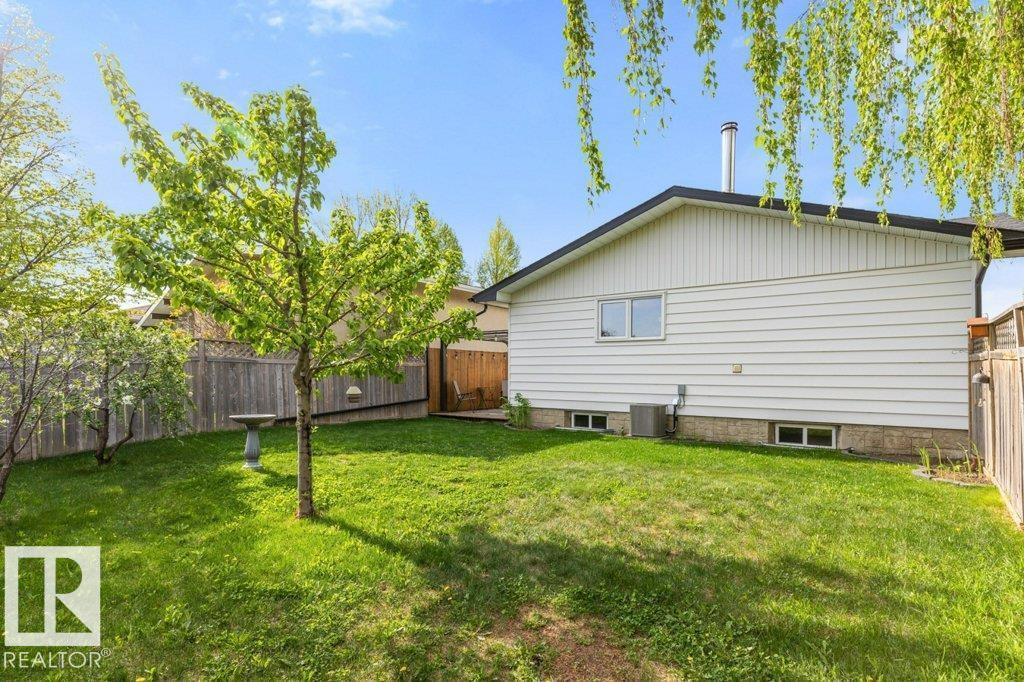 8723 68A ST NW - 35