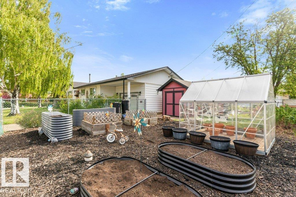 8723 68A ST NW - 40