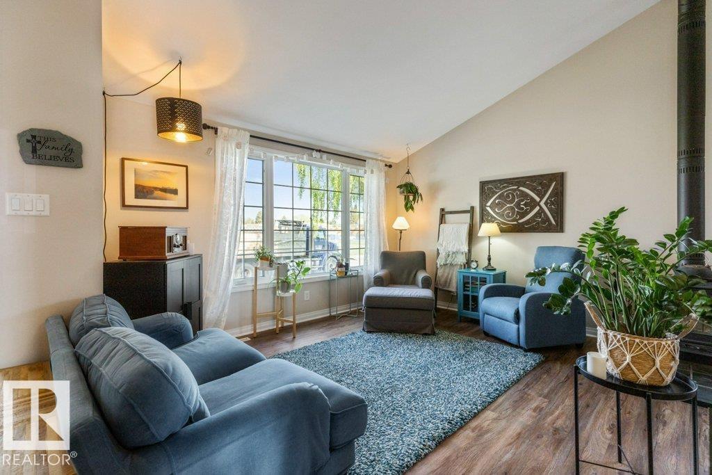 8723 68A ST NW - 7