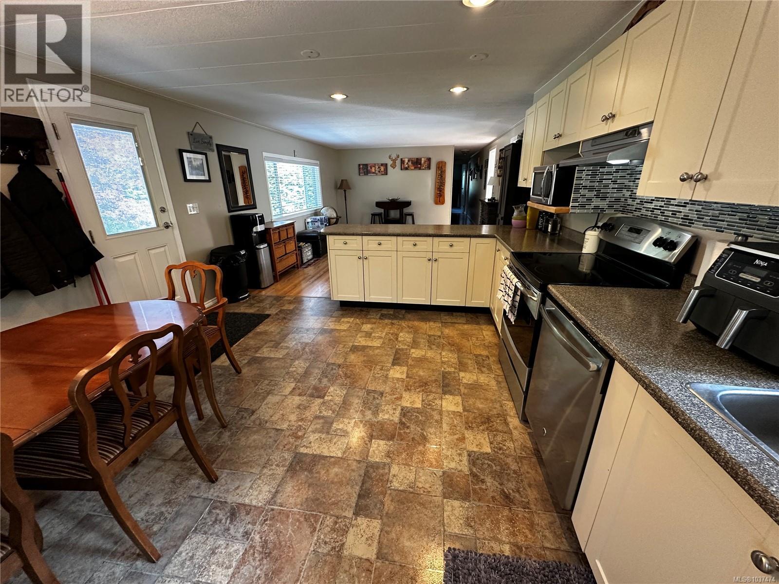 1864 Bates Rd - 35