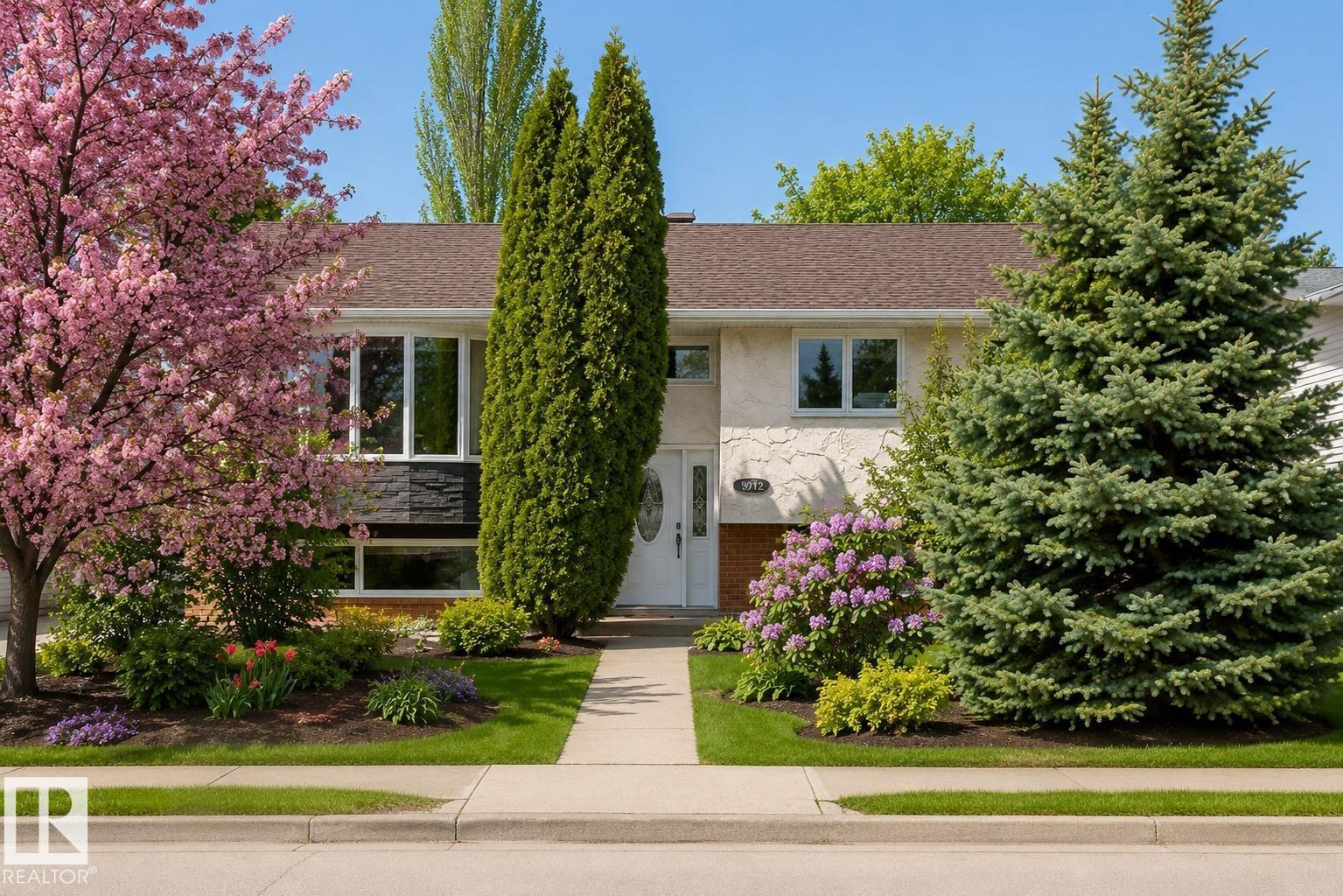 9813 152 ST NW - 1