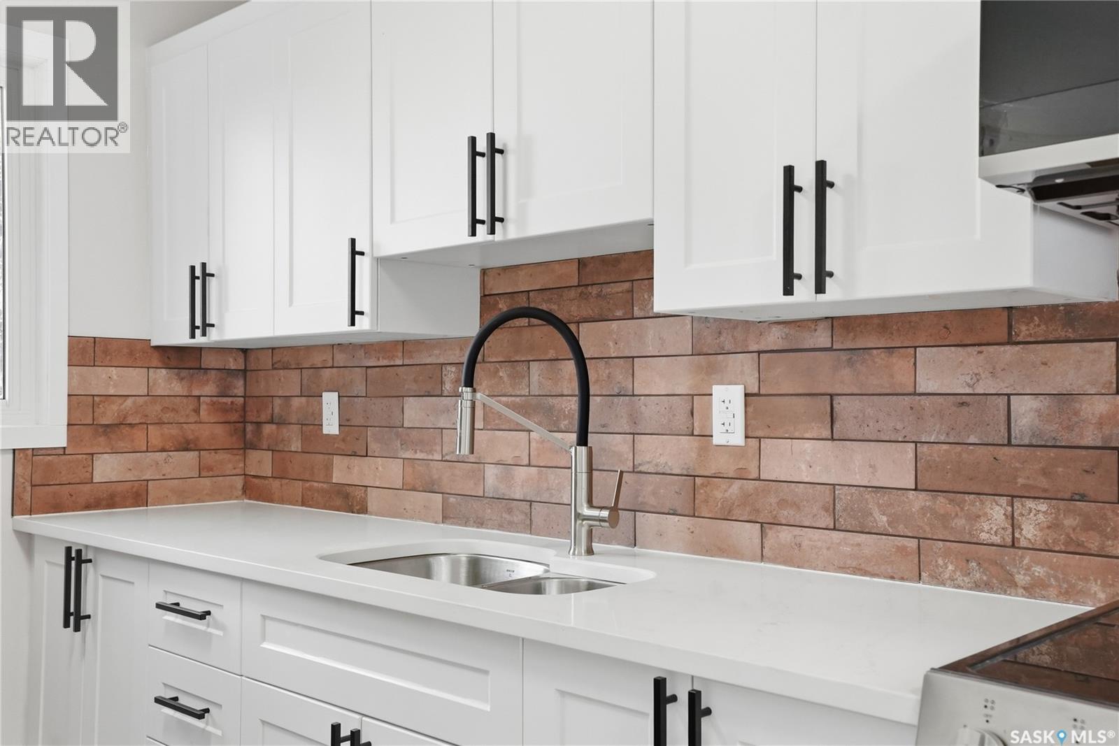 53 Rita CRESCENT - Image 3
