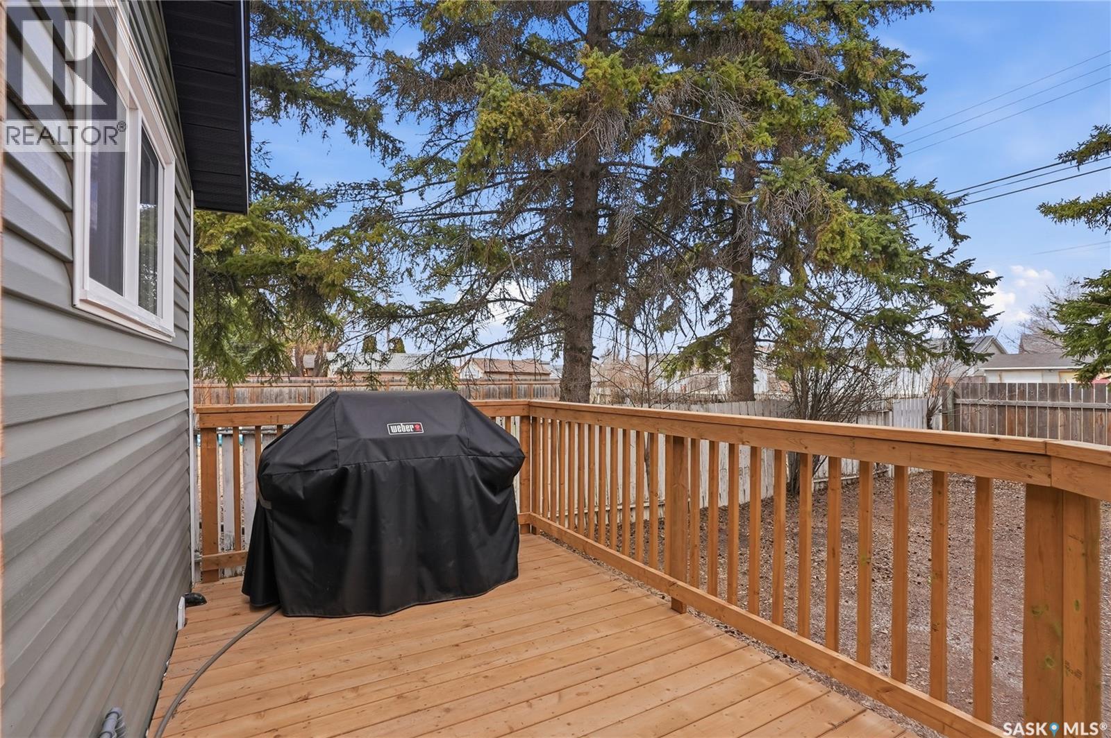 53 Rita CRESCENT - 40