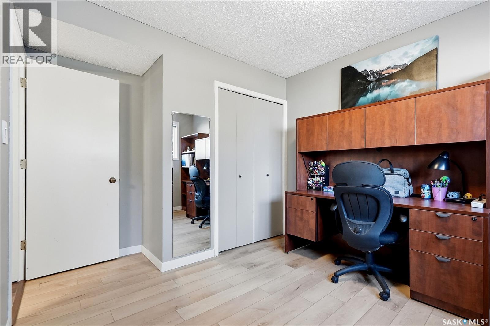 28 Malta CRESCENT - 40
