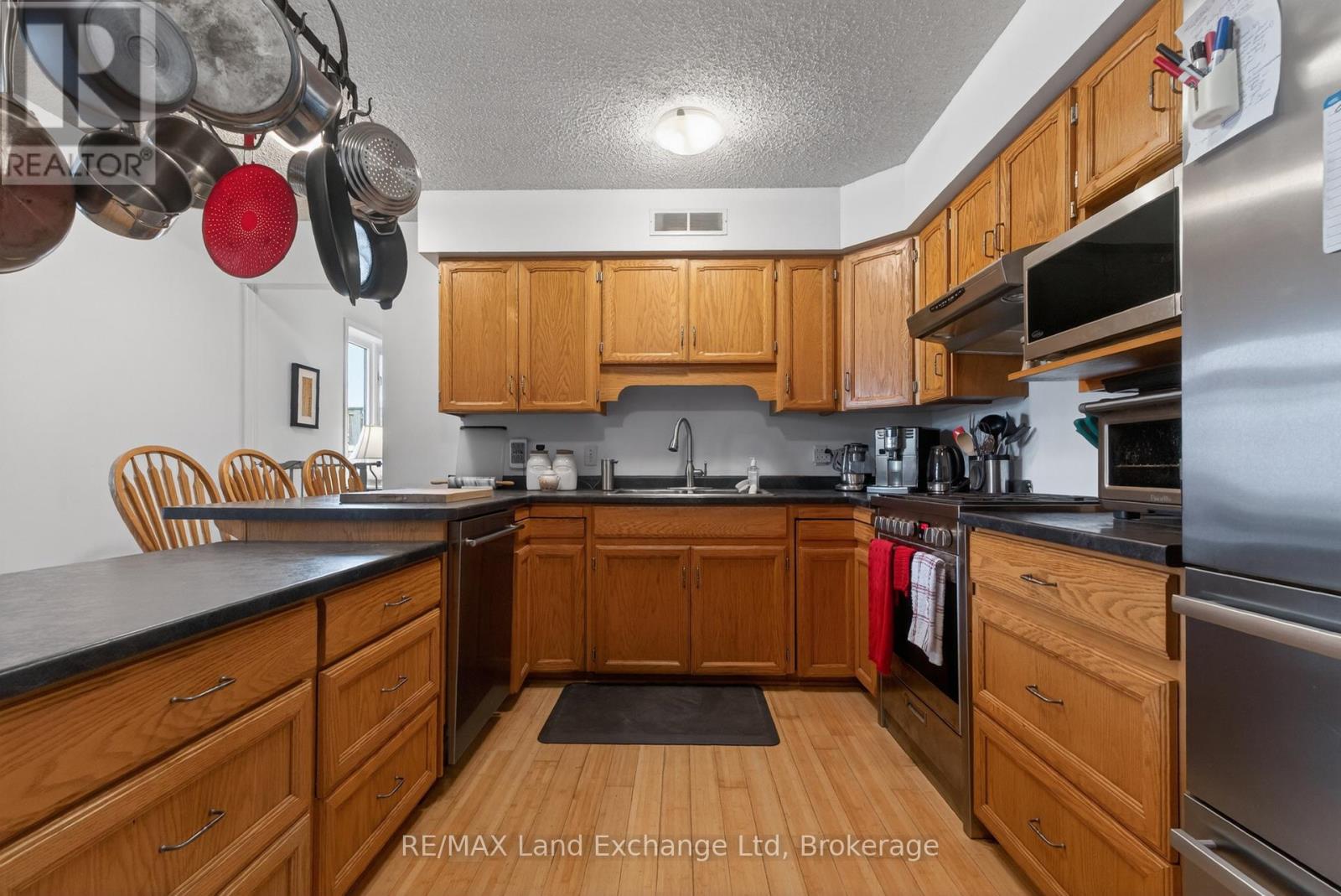 469 GRANDVIEW ROAD - 15