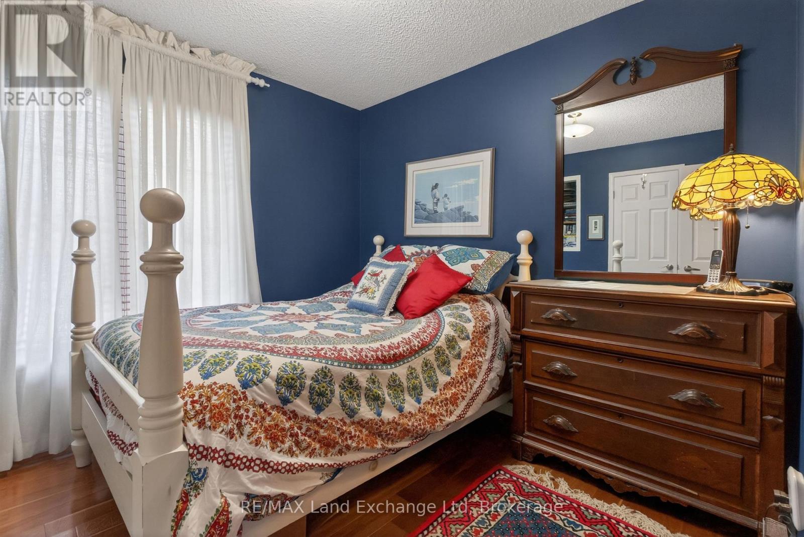 469 GRANDVIEW ROAD - 32