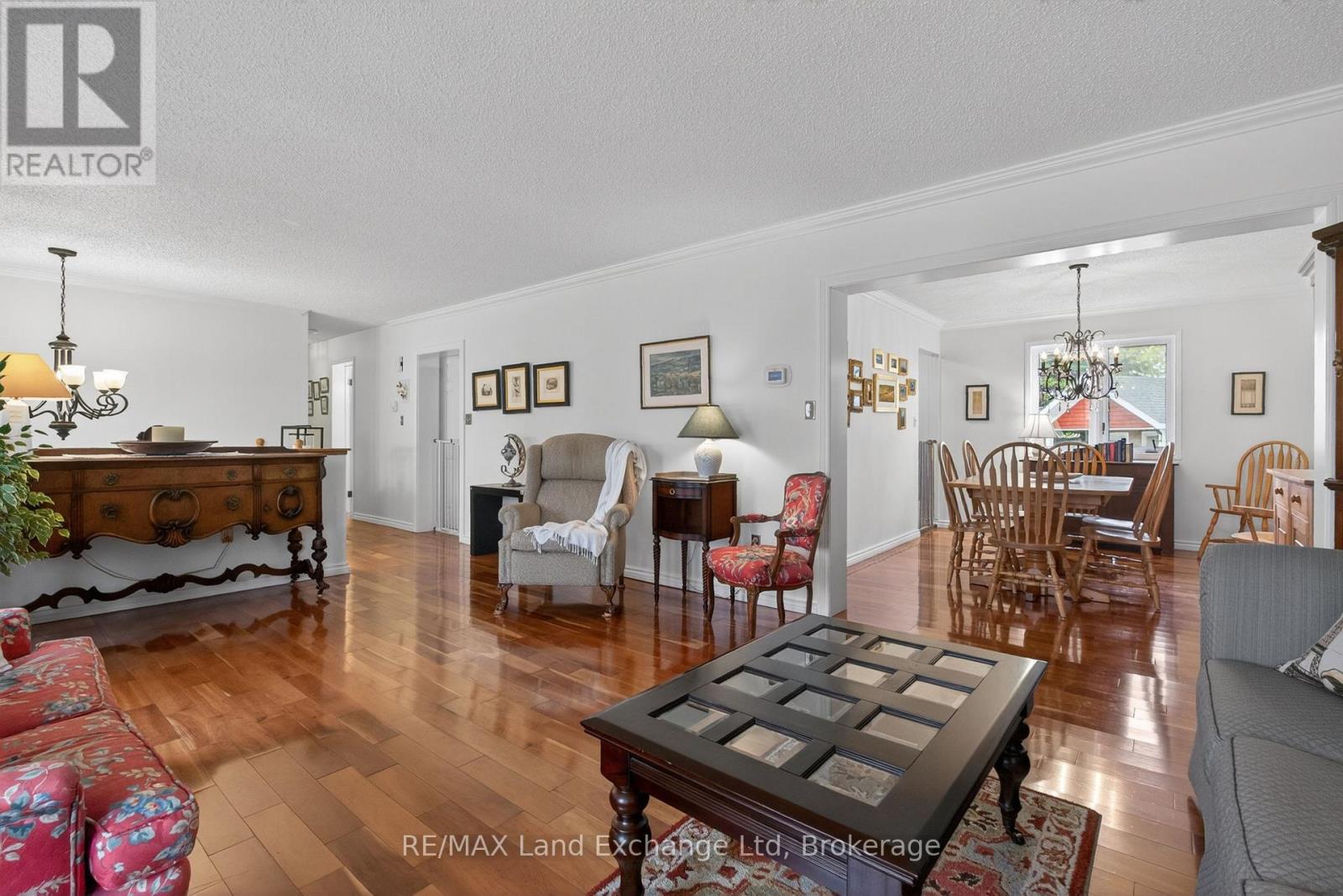 469 GRANDVIEW ROAD - 10