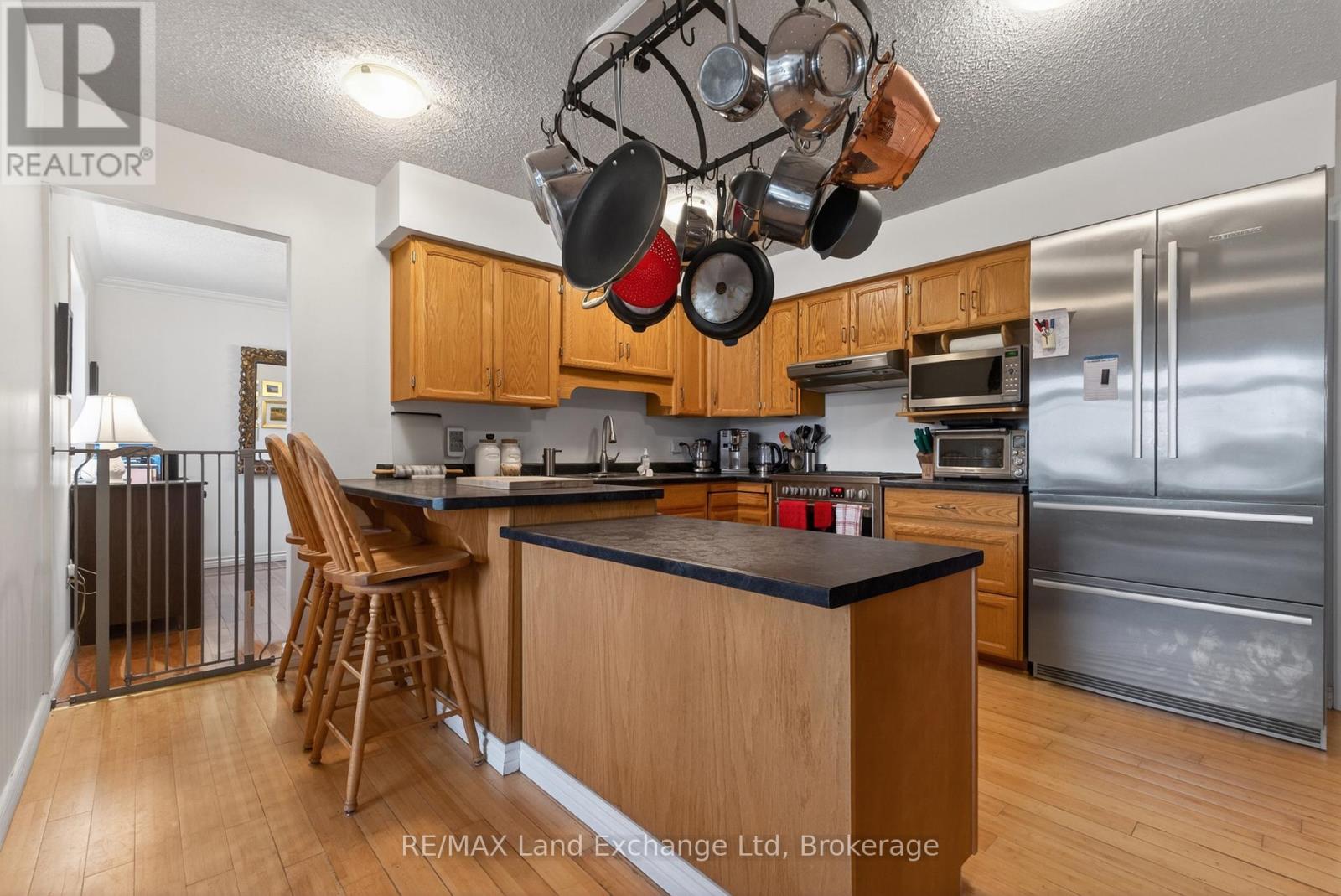 469 GRANDVIEW ROAD - 18