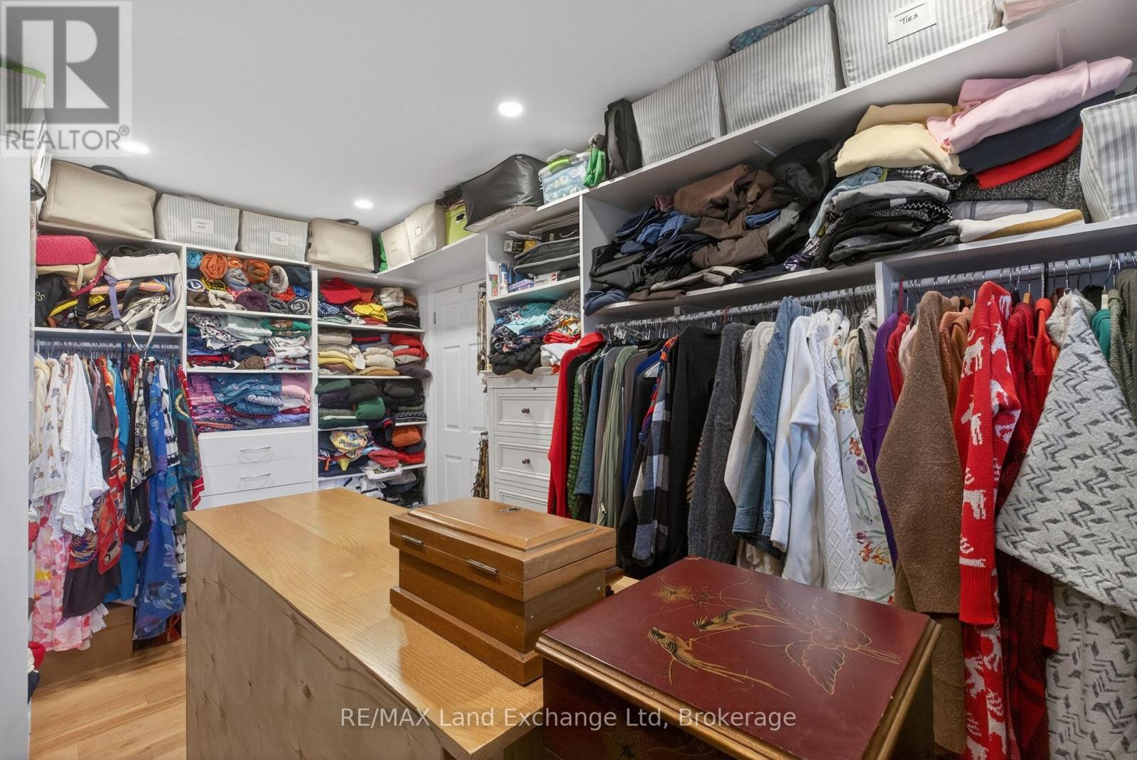 469 GRANDVIEW ROAD - 27