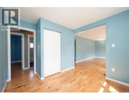 295 Buckingham Avenue, photo 10