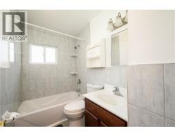 295 Buckingham Avenue, photo 15