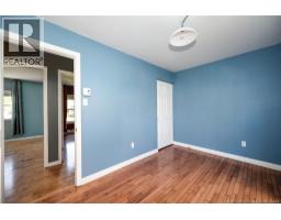 295 Buckingham Avenue, photo 16